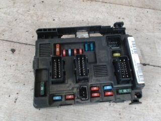 bontott CITROËN XSARA PICASSO Biztosítéktábla Utastér