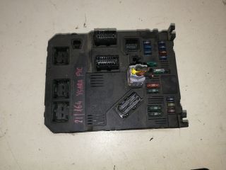 bontott CITROËN XSARA PICASSO Biztosítéktábla Utastér