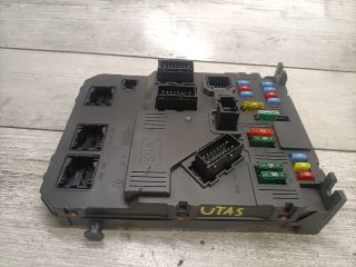 bontott CITROËN XSARA PICASSO Biztosítéktábla Utastér