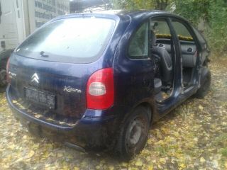 bontott CITROËN XSARA PICASSO Csomagtér Roló