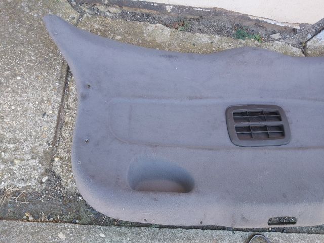 bontott CITROËN XSARA PICASSO Csomagtérajtó Burkolat (Részeivel)