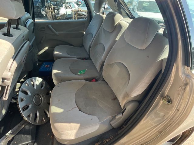 bontott CITROËN XSARA PICASSO Csomagtérajtó Kárpit