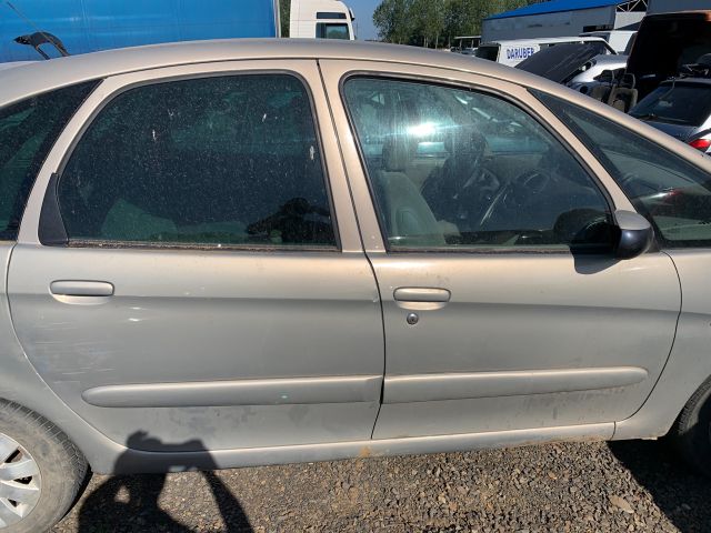 bontott CITROËN XSARA PICASSO Csomagtérajtó (Részeivel)