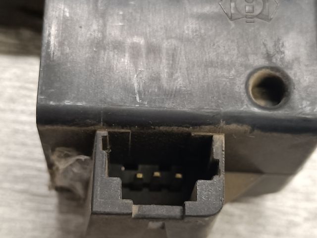 bontott CITROËN XSARA PICASSO Csomagtérajtó Zárszerkezet