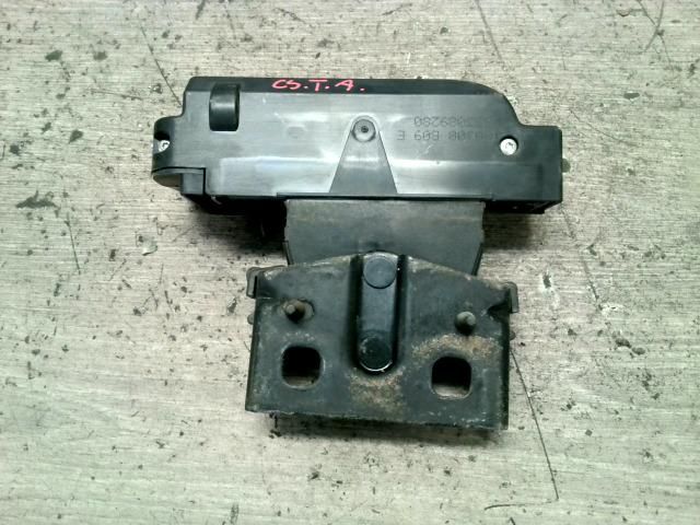 bontott CITROËN XSARA PICASSO Csomagtérajtó Zárszerkezet