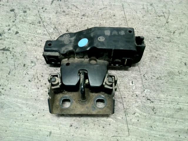 bontott CITROËN XSARA PICASSO Csomagtérajtó Zárszerkezet