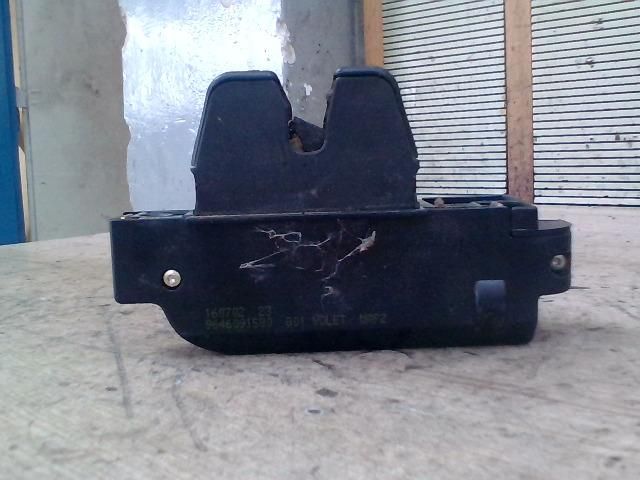 bontott CITROËN XSARA PICASSO Csomagtérajtó Zárszerkezet