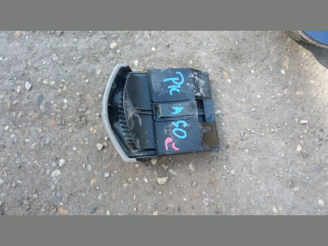 bontott CITROËN XSARA PICASSO Első Hamutartó