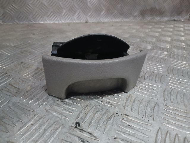 bontott CITROËN XSARA PICASSO Első Hamutartó