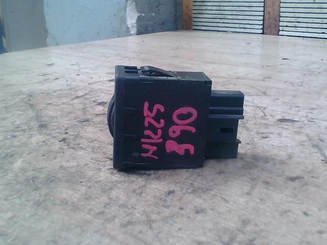 bontott CITROËN XSARA PICASSO Fényszórómagasság Állító Kapcsoló