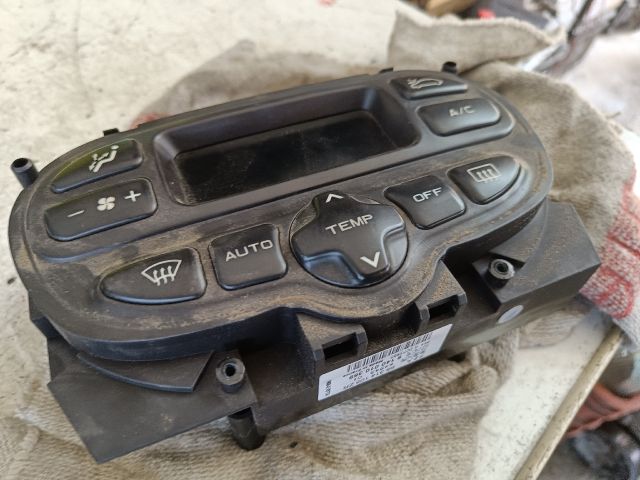 bontott CITROËN XSARA PICASSO Fűtéskapcsoló (digit klímás)
