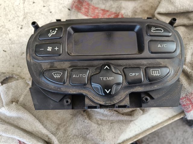 bontott CITROËN XSARA PICASSO Fűtéskapcsoló (digit klímás)