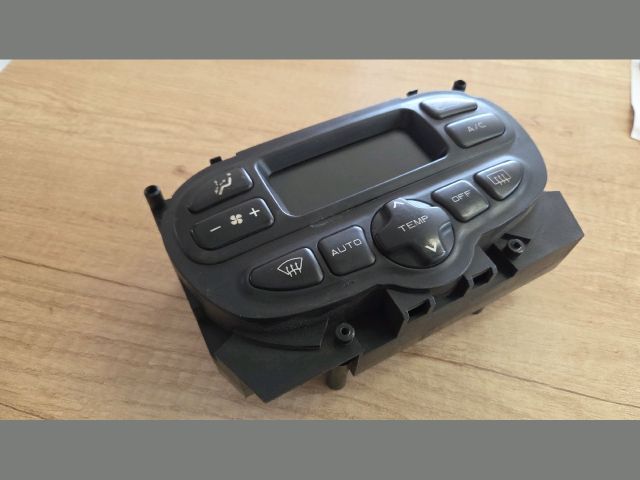 bontott CITROËN XSARA PICASSO Fűtéskapcsoló (digit klímás)