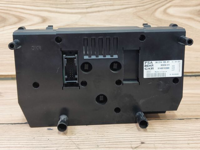 bontott CITROËN XSARA PICASSO Fűtéskapcsoló (digit klímás)