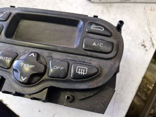 bontott CITROËN XSARA PICASSO Fűtéskapcsoló (digit klímás)