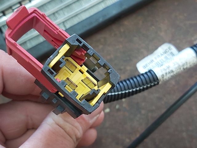 bontott CITROËN XSARA PICASSO Fűtőradiátor (Elektromos)