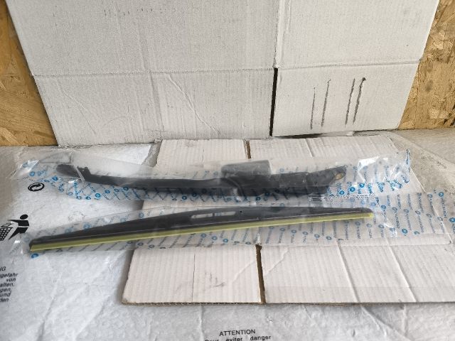 bontott CITROËN XSARA PICASSO Hátsó Ablaktörlő Kar