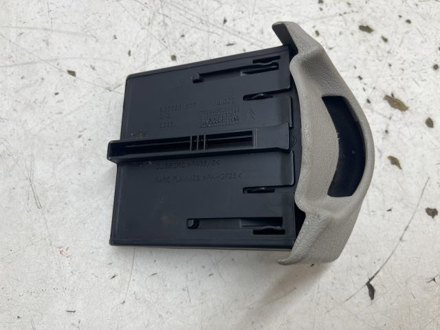 bontott CITROËN XSARA PICASSO Hátsó Hamutartó