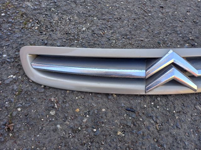 bontott CITROËN XSARA PICASSO Hűtőrács