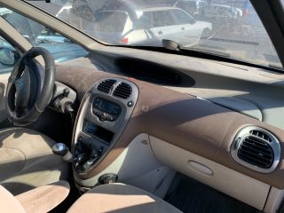 bontott CITROËN XSARA PICASSO Hűtőrács