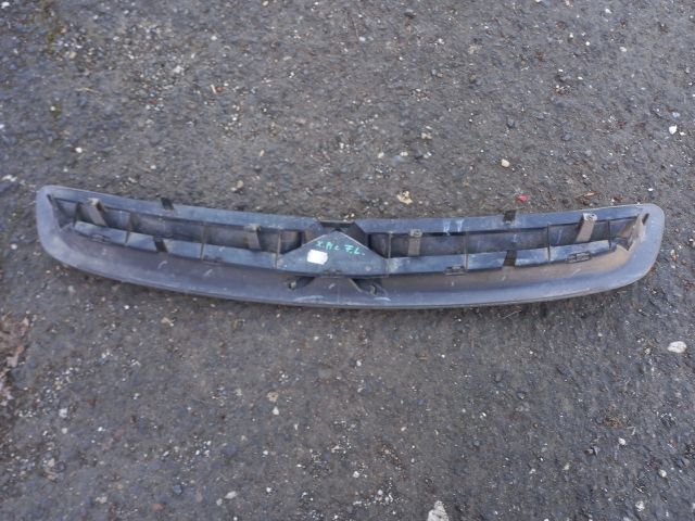 bontott CITROËN XSARA PICASSO Hűtőrács