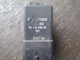 bontott CITROËN XSARA PICASSO Izzító Relé