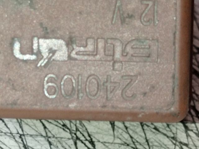 bontott CITROËN XSARA PICASSO Izzító Relé