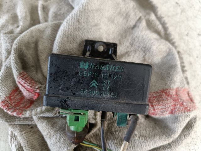 bontott CITROËN XSARA PICASSO Izzító Relé