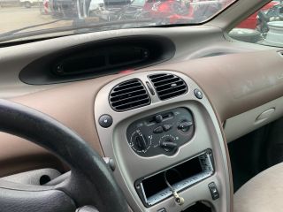 bontott CITROËN XSARA PICASSO Jobb első Ablak