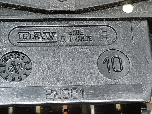 bontott CITROËN XSARA PICASSO Jobb első Ablakemelő Kapcsoló