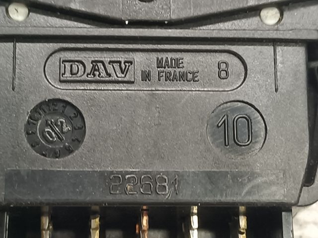 bontott CITROËN XSARA PICASSO Jobb első Ablakemelő Kapcsoló