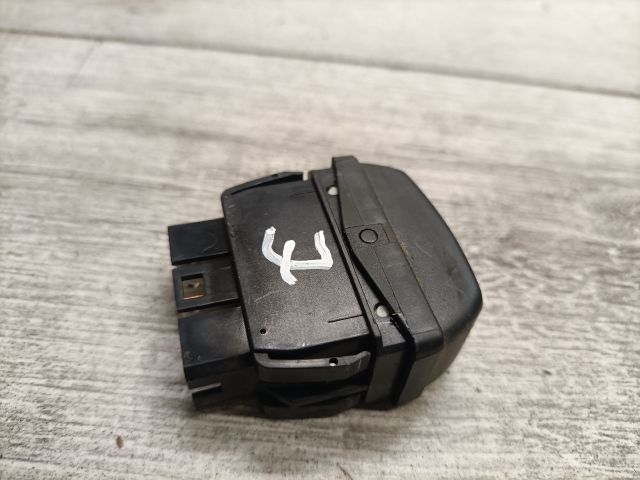 bontott CITROËN XSARA PICASSO Jobb első Ablakemelő Kapcsoló