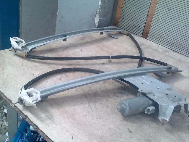 bontott CITROËN XSARA PICASSO Jobb első Ablakemelő Szerkezet (Elektromos)