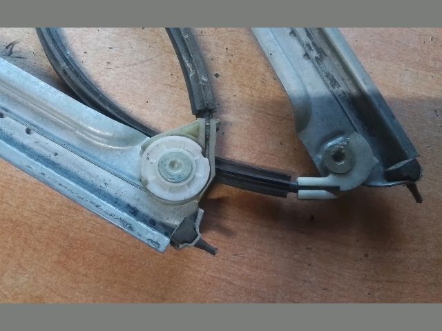 bontott CITROËN XSARA PICASSO Jobb első Ablakemelő Szerkezet (Elektromos)