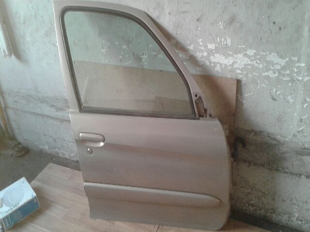 bontott CITROËN XSARA PICASSO Jobb első Ajtó (Részeivel)
