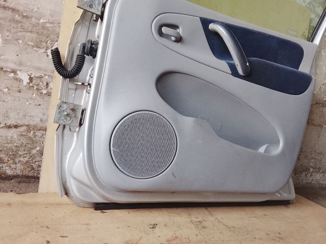 bontott CITROËN XSARA PICASSO Jobb első Ajtó (Részeivel)