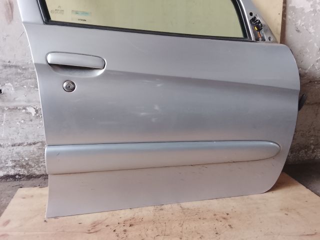 bontott CITROËN XSARA PICASSO Jobb első Ajtó (Részeivel)
