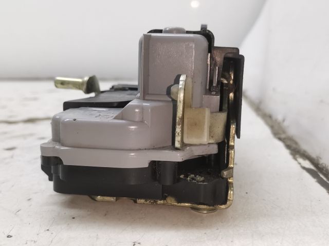 bontott CITROËN XSARA PICASSO Jobb első Ajtózár