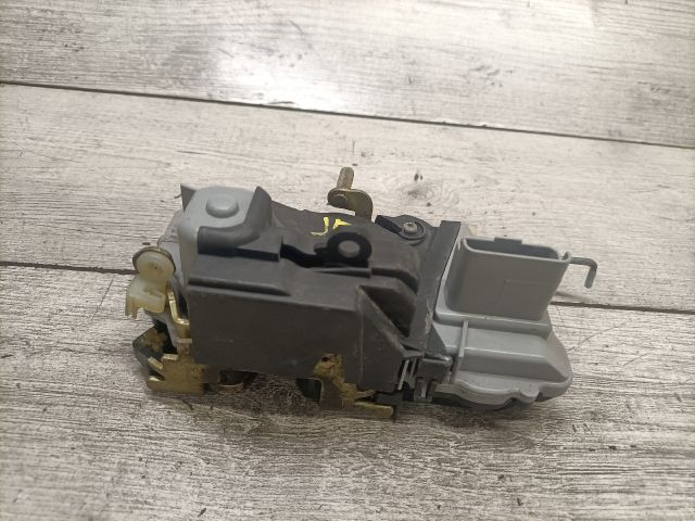 bontott CITROËN XSARA PICASSO Jobb első Ajtózár