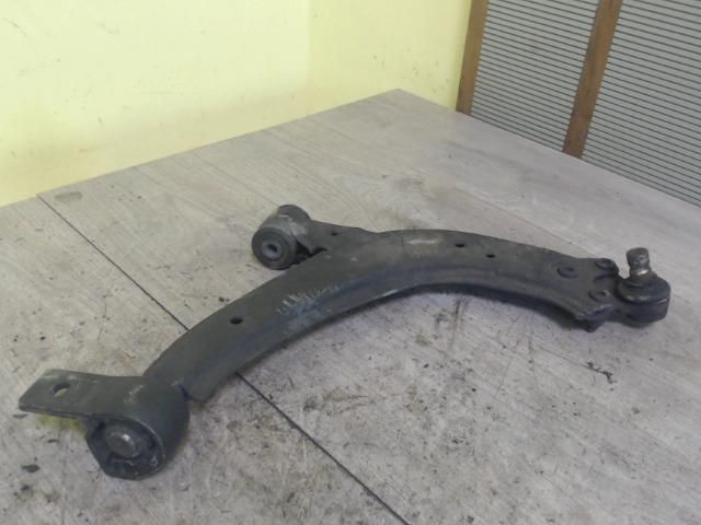 bontott CITROËN XSARA PICASSO Jobb első Alsó Első Lengőkar