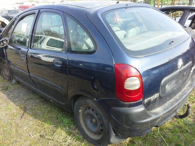 bontott CITROËN XSARA PICASSO Jobb első Fejtámla