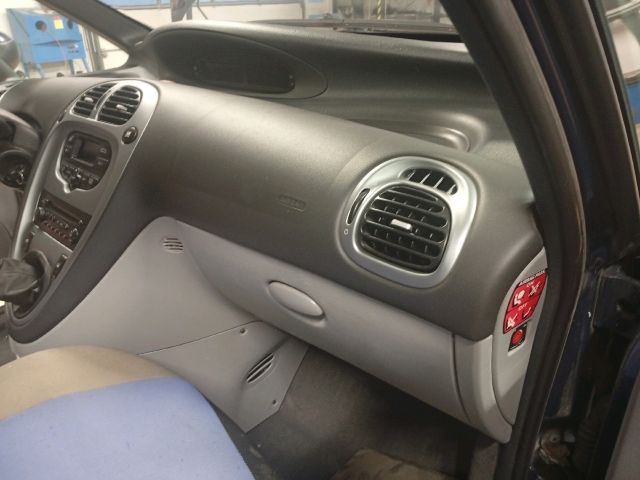 bontott CITROËN XSARA PICASSO Jobb első Ülés