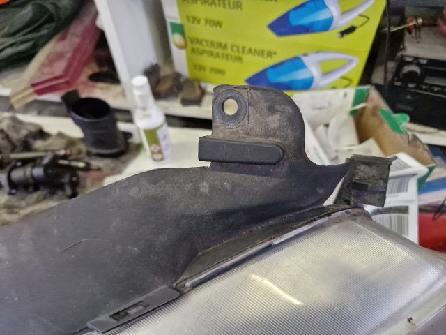 bontott CITROËN XSARA PICASSO Jobb Fényszóró