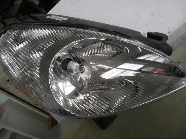 bontott CITROËN XSARA PICASSO Jobb Fényszóró