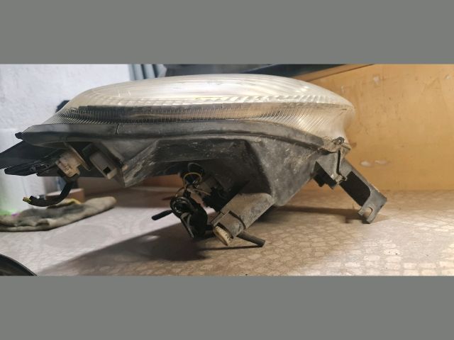 bontott CITROËN XSARA PICASSO Jobb Fényszóró