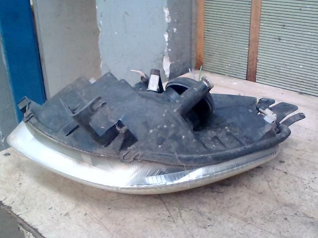bontott CITROËN XSARA PICASSO Jobb Fényszóró