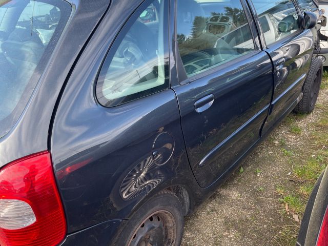 bontott CITROËN XSARA PICASSO Jobb hátsó Ablak Díszléc