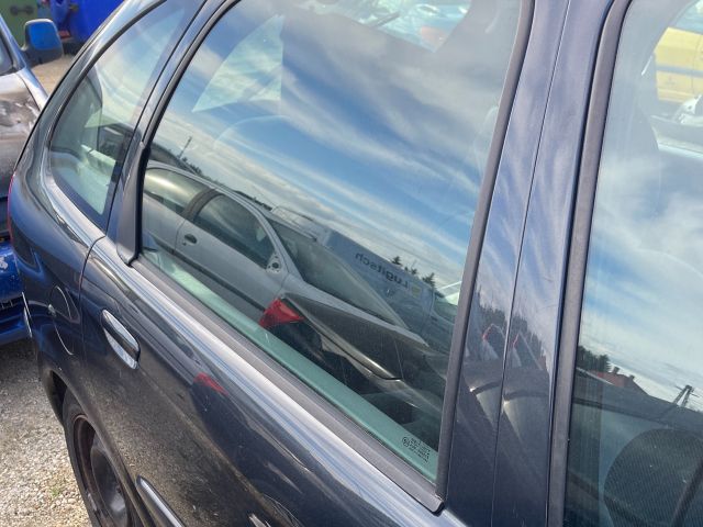 bontott CITROËN XSARA PICASSO Jobb hátsó Ablak Díszléc