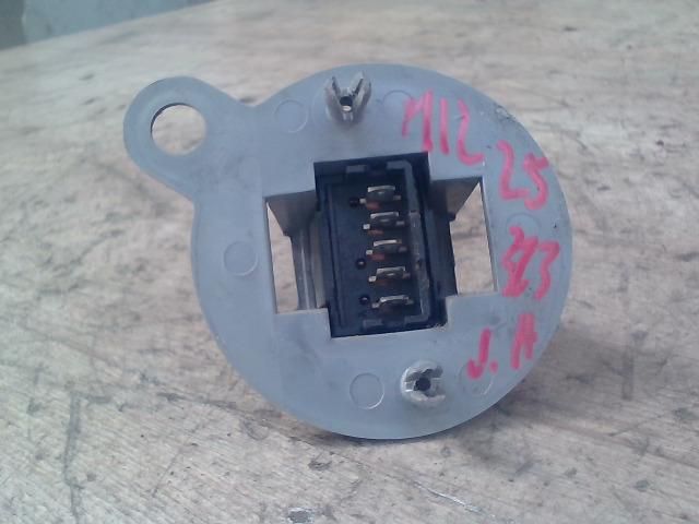 bontott CITROËN XSARA PICASSO Jobb hátsó Ablakemelő Kapcsoló