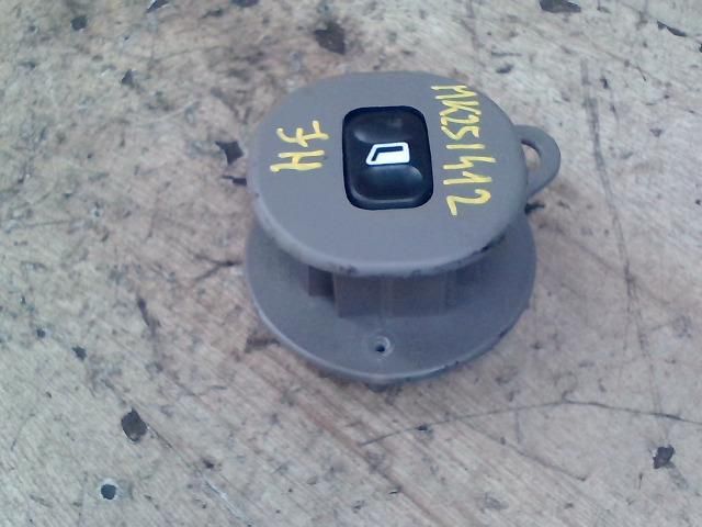 bontott CITROËN XSARA PICASSO Jobb hátsó Ablakemelő Kapcsoló